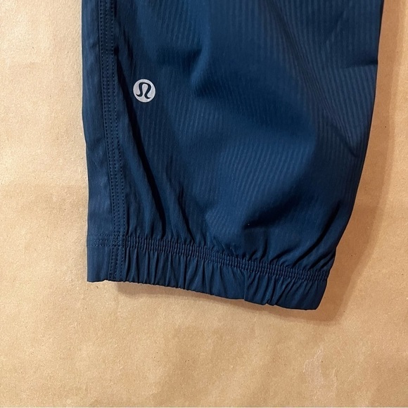 Lululemon | NWT Dance Studio Crop II (Unlined 20") Pants Nocturnal Teal Size 2 - Picture 12 of 15